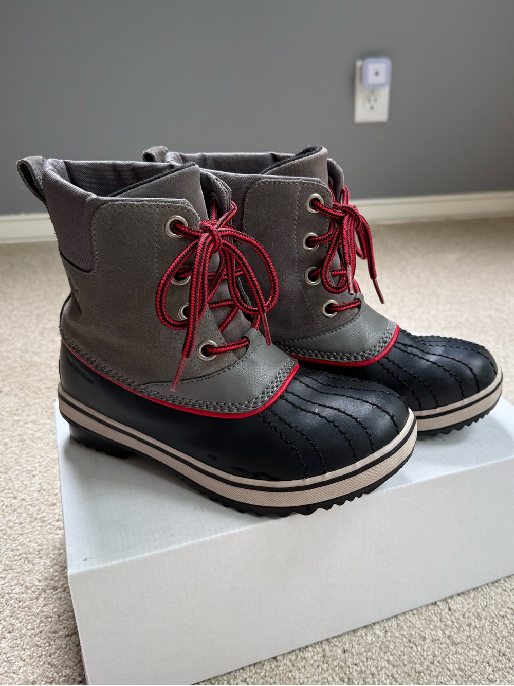 Sorel Kids Waterproof Winter Boots Size 4